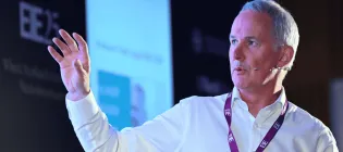 Mark Logan, Former COO at Skyscanner and a start-up advisory expert, delivers a keynote speech at EIE25.